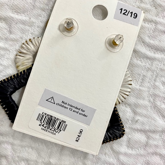 Express earrings ✨✨🤩 - Picture 5 of 5